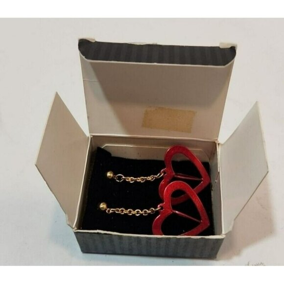 Vintage Avon Fun Heart Earrings Red Surgical Steel Posts NIB - Picture 3 of 8